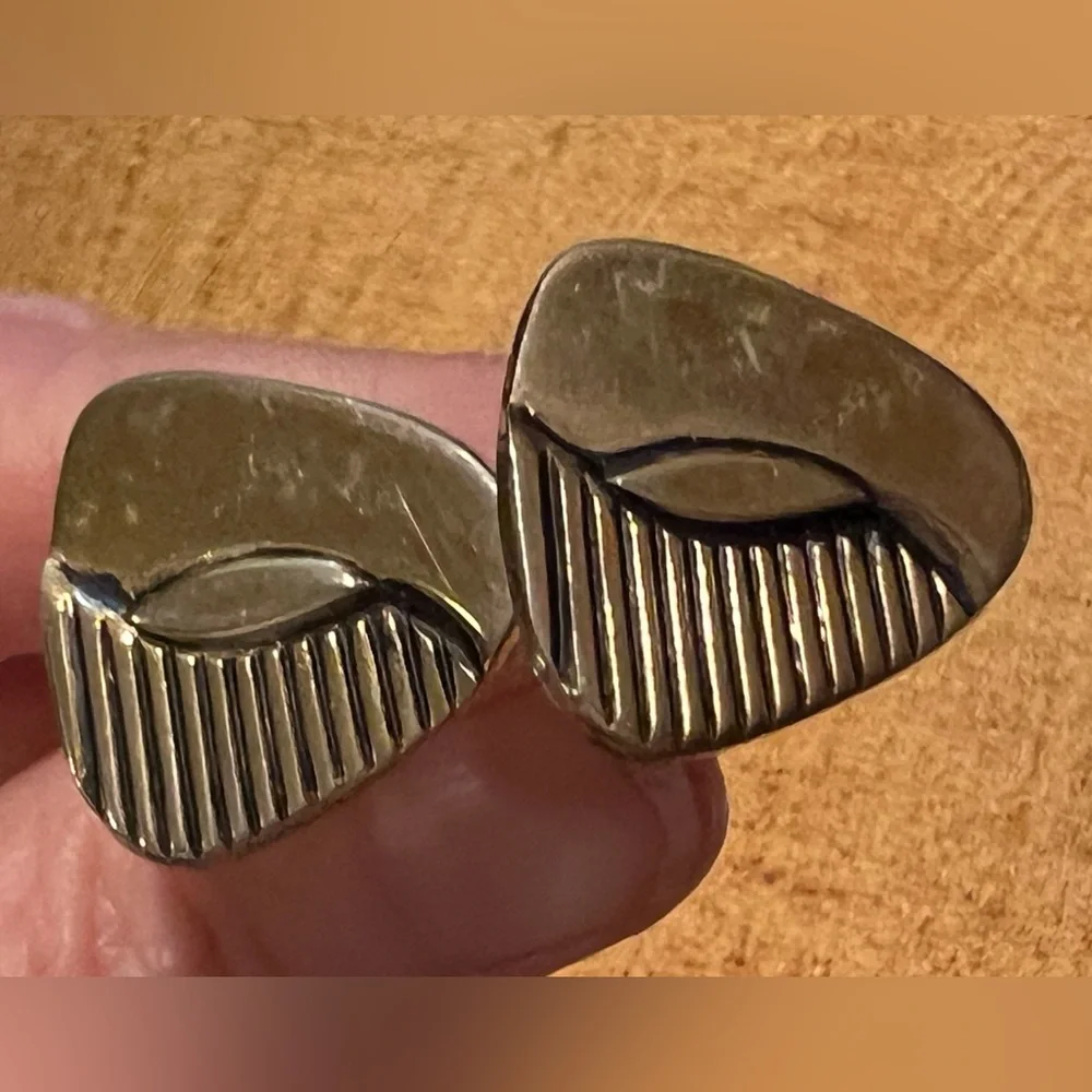 VINTAGE MEN’S FASHION CUFFLINKS.